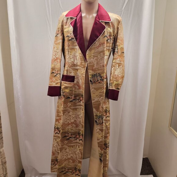 Vintage Japanese Robe - Picture 2 of 4